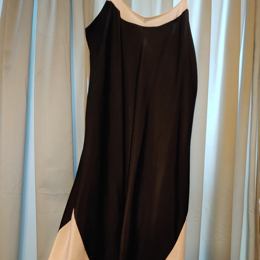 Slip - Picture 3 of 4